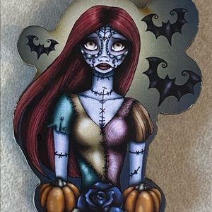 💥NIGHTMARE BEFORE CHRISTMAS “SALLY” WOODEN PIN💥